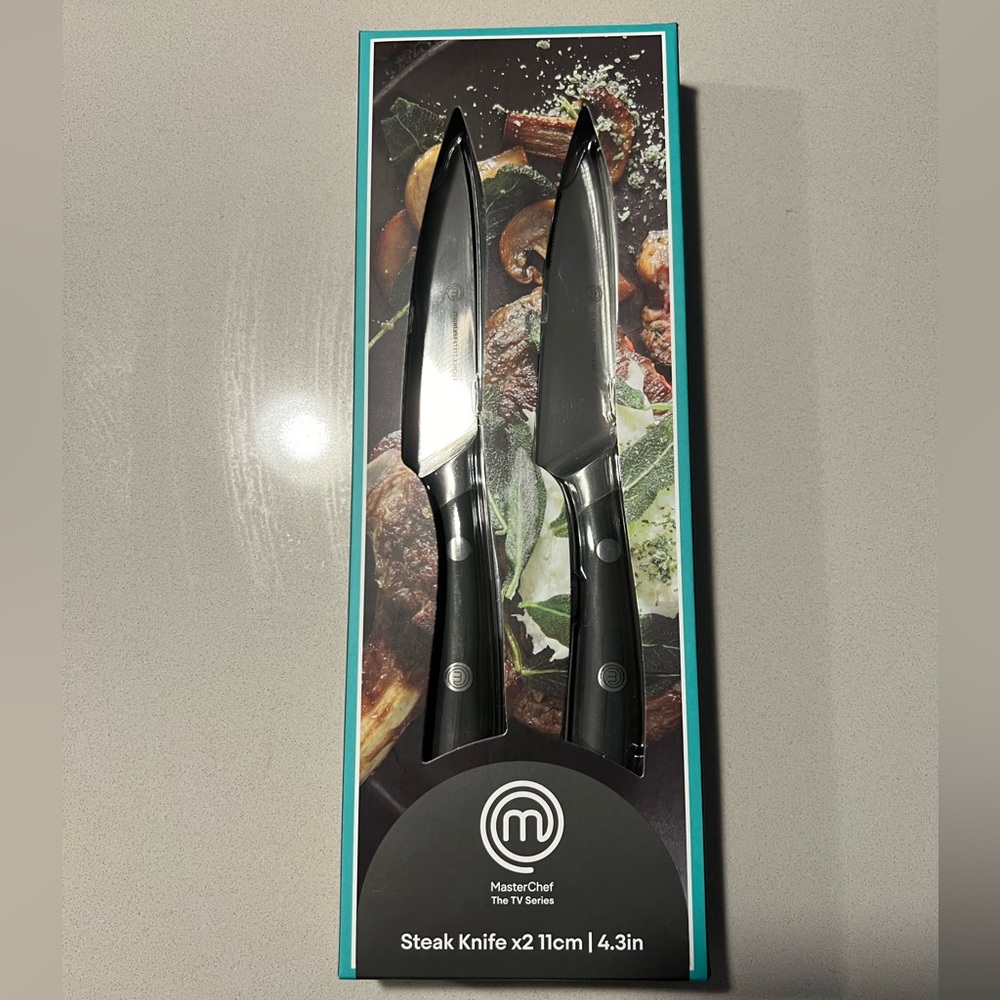 NEW Masterchef Steak Knives Set of 2